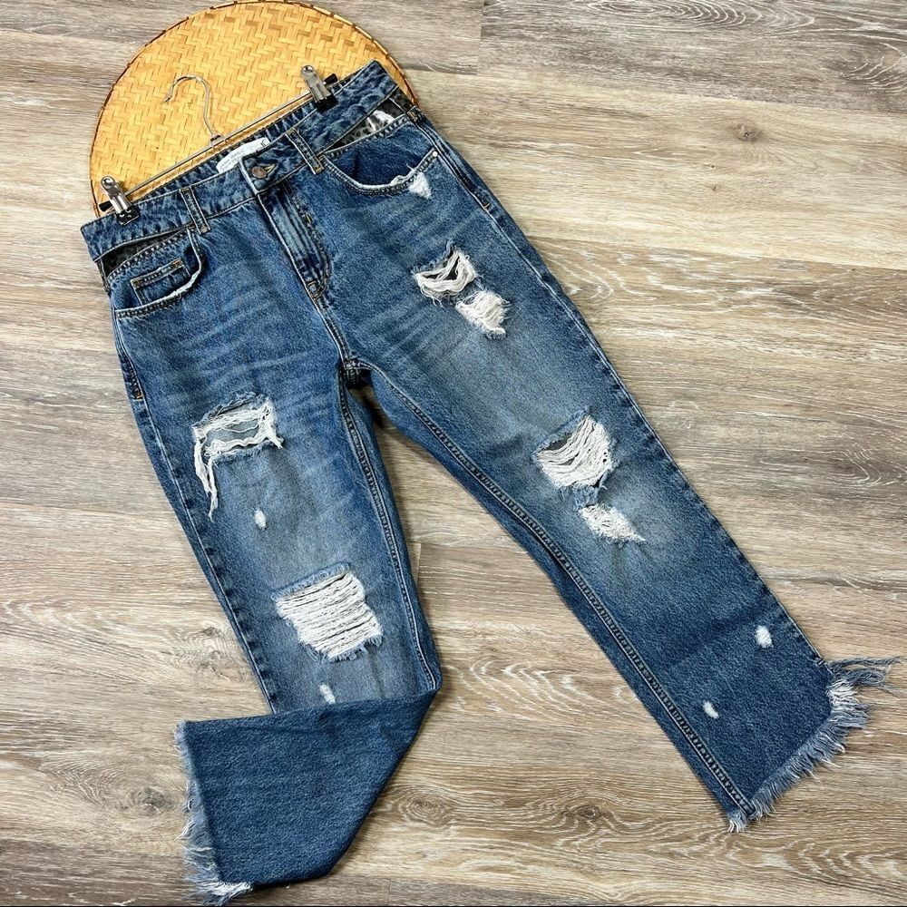 Zara boyfriend jeans distressed frayed hem‎ w/ leopard detail